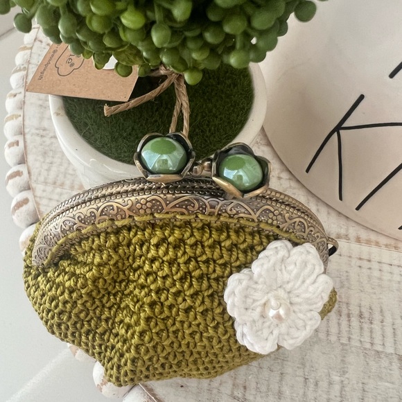 Beautiful 👛Crochet Kisslock Coin Purse - Picture 10 of 15